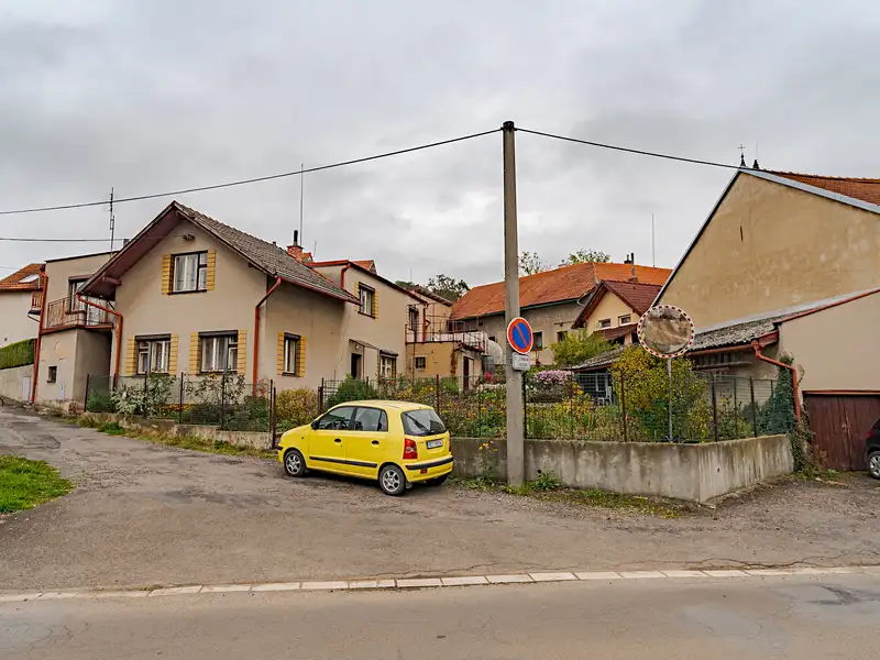 Prodej rodinného domu 375 m², pozemek 375 m², Skořenice – náhled fotky 1