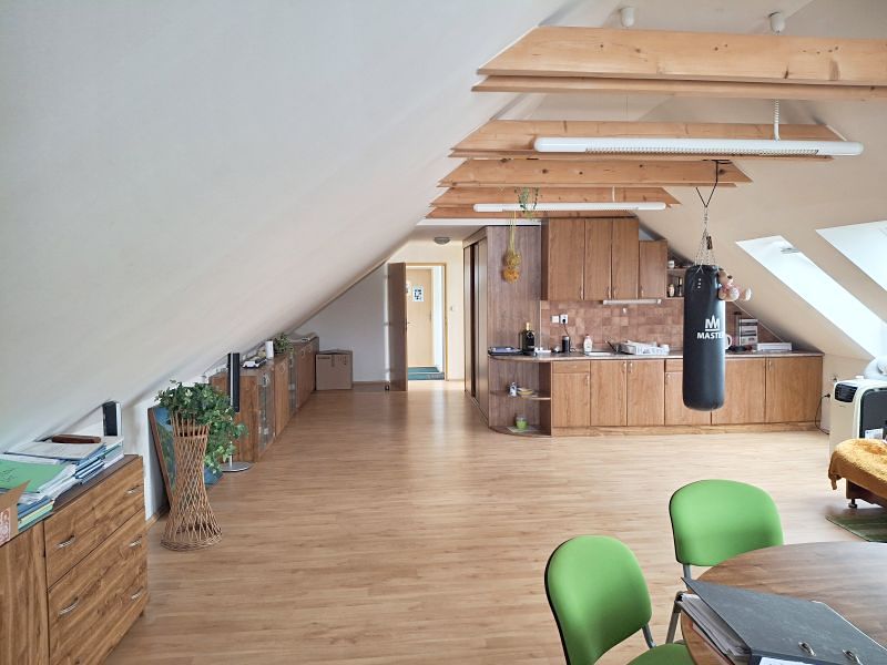 Prodej kanceláře 1220 m² – fotografie 5