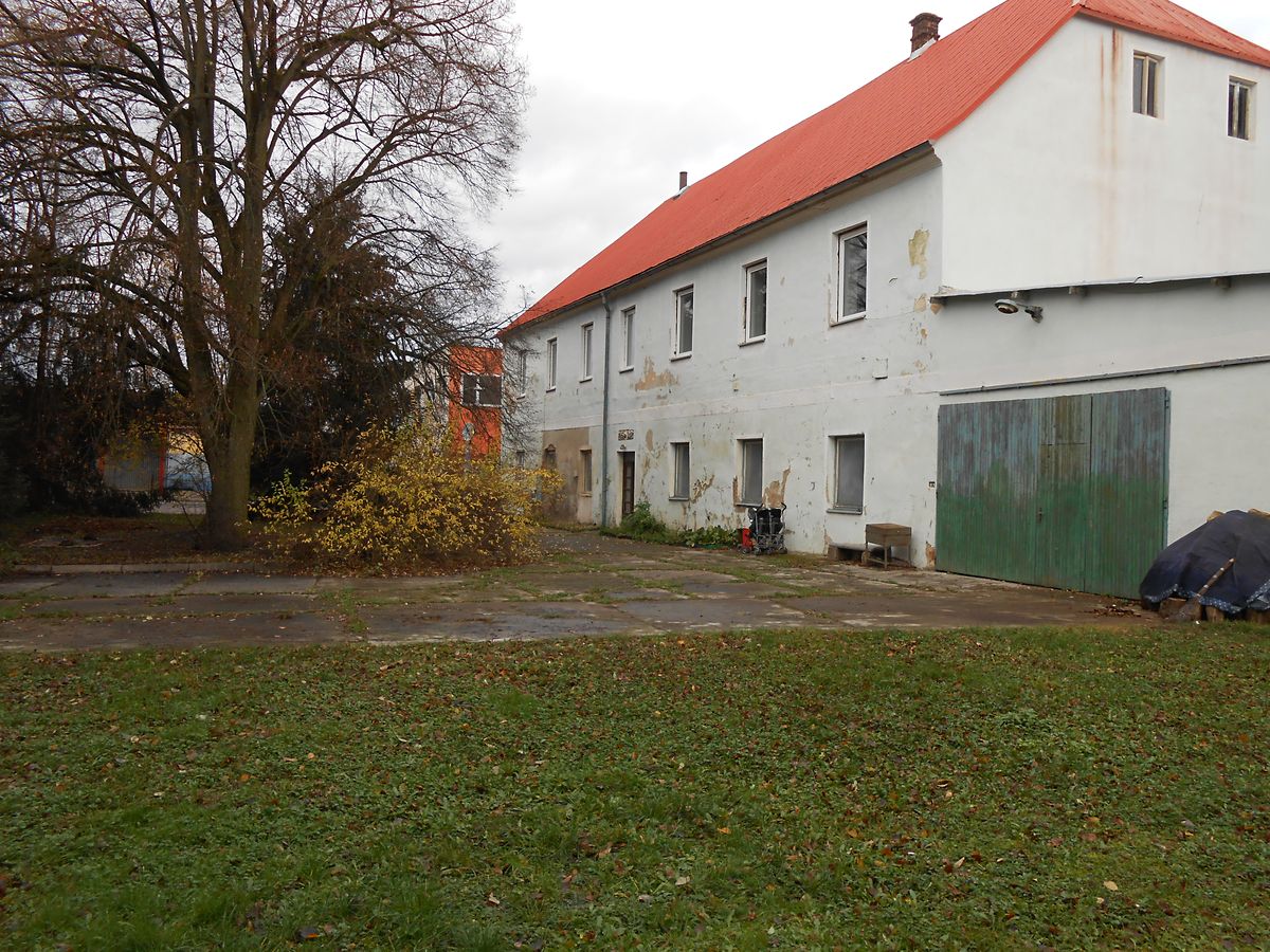 Prodej rodinného domu 507 m², pozemek 2661 m²