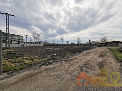 Prodej komerčního pozemku 12818 m²