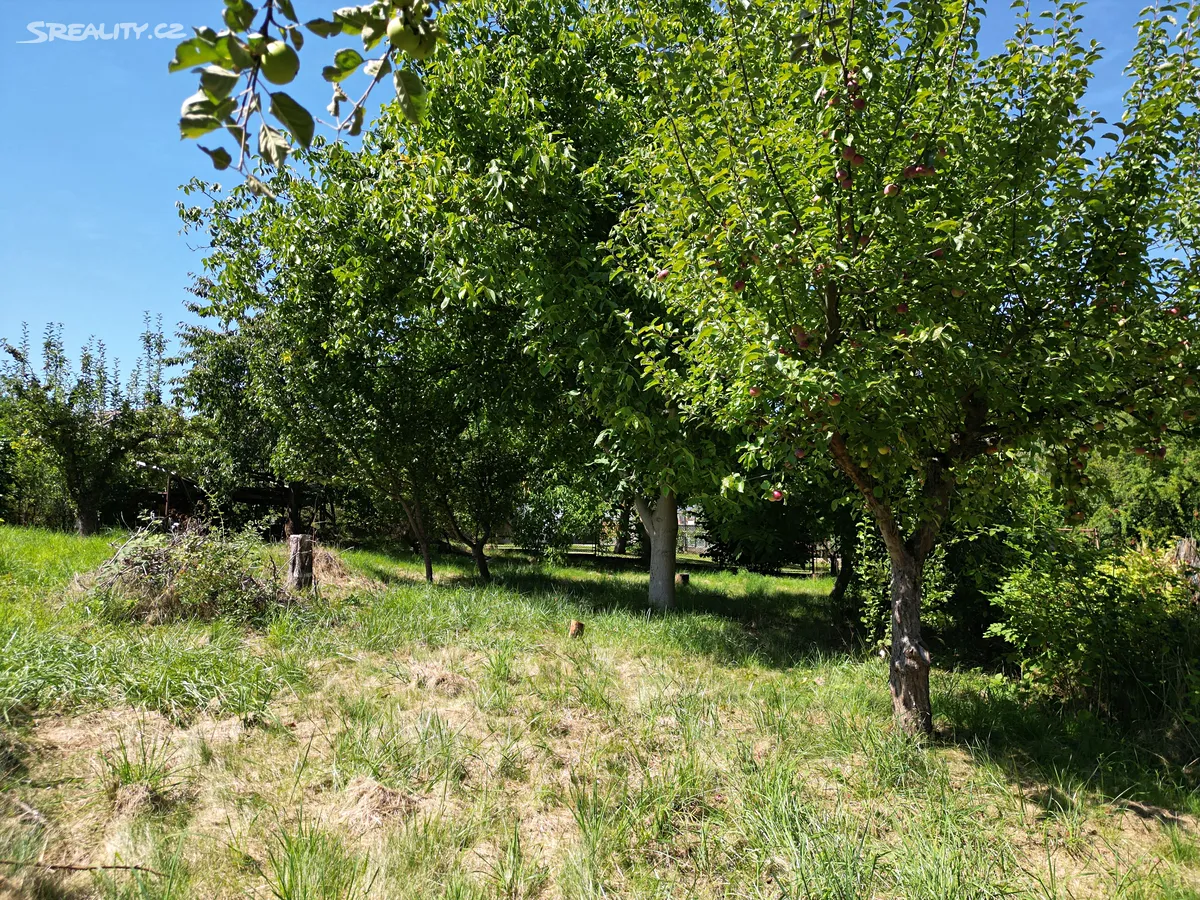Prodej stavebního pozemku 809 m² – pohled 5