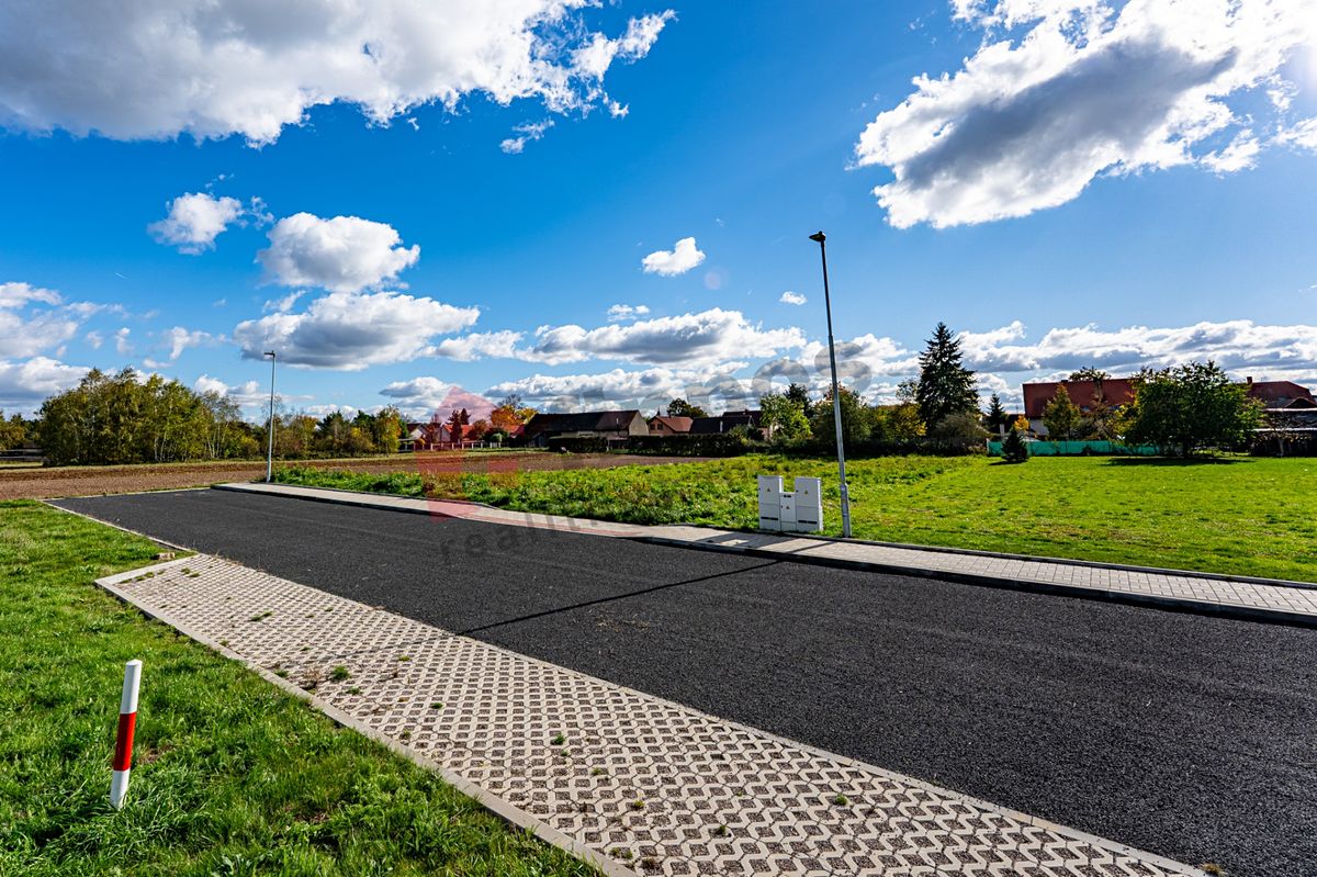 Prodej stavebního pozemku 1884 m² – fotografie 2