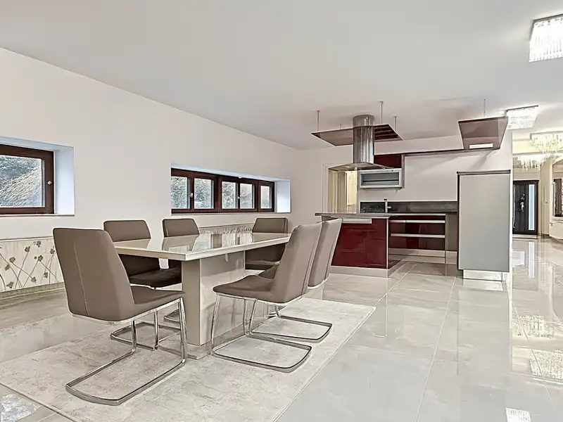Prodej vily 680 m², pozemek 748 m², Praha – náhled fotky 3