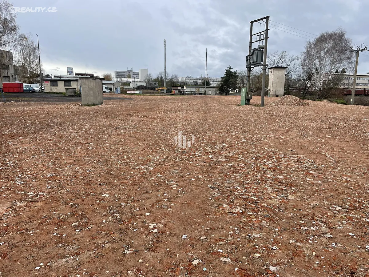 Pronájem skladového prostoru 1000 m² – pohled 4
