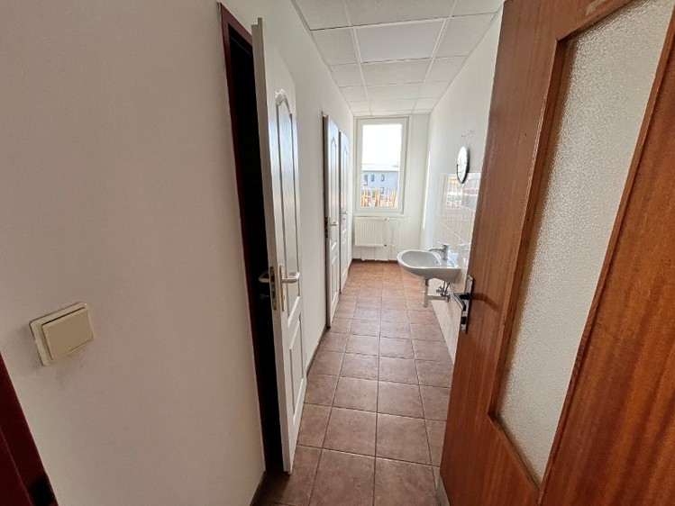 Pronájem komerčního prostoru, 250 m² (13 z 20)