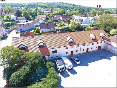 Prodej rodinného domu 800 m², pozemek 2456 m²