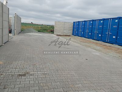 Pronájem skladového prostoru 13 m²