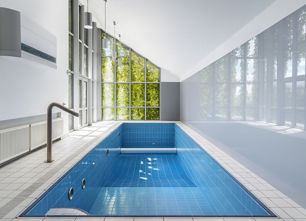 Prodej vily 986 m², pozemek 1955 m² – fotografie 5
