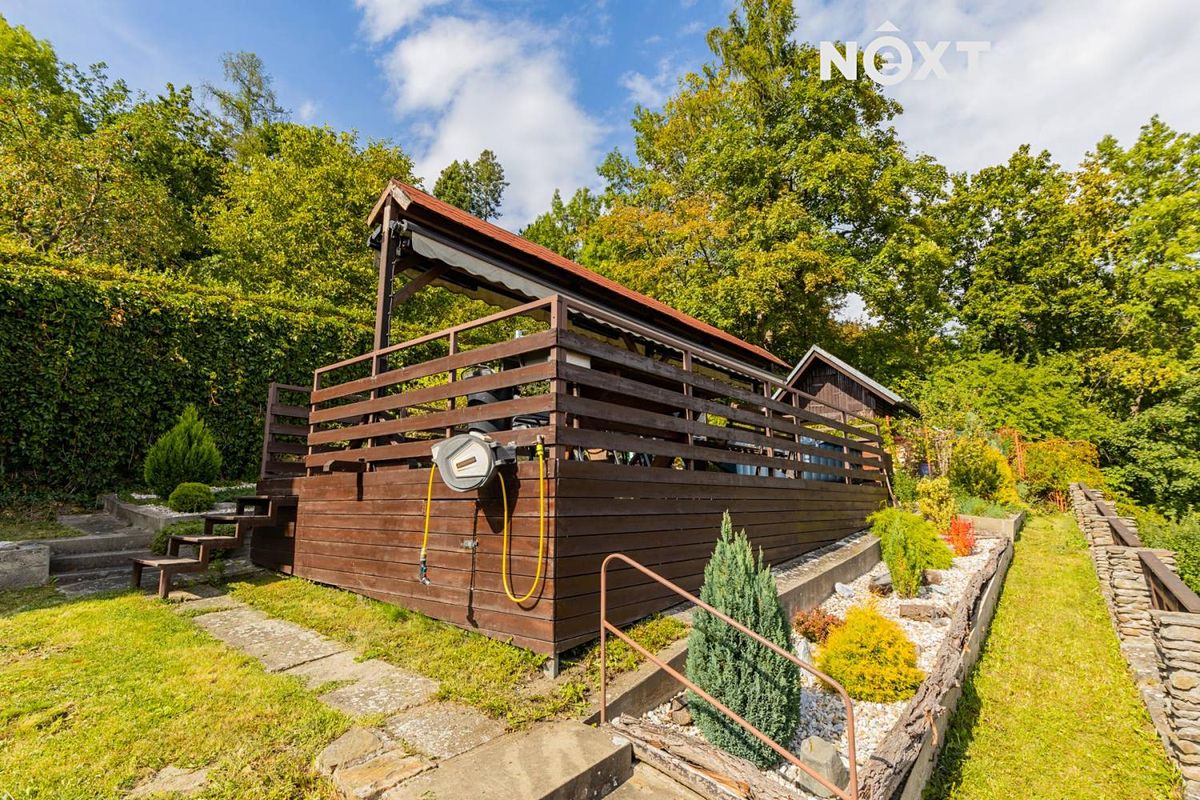 Prodej vily 280 m², pozemek 747 m² – fotografie 3