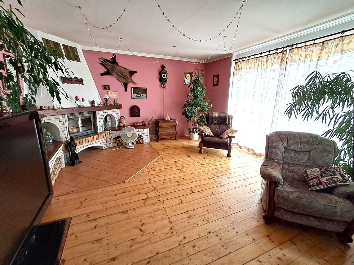 Prodej rodinného domu 290 m², pozemek 845 m² – fotografie 5