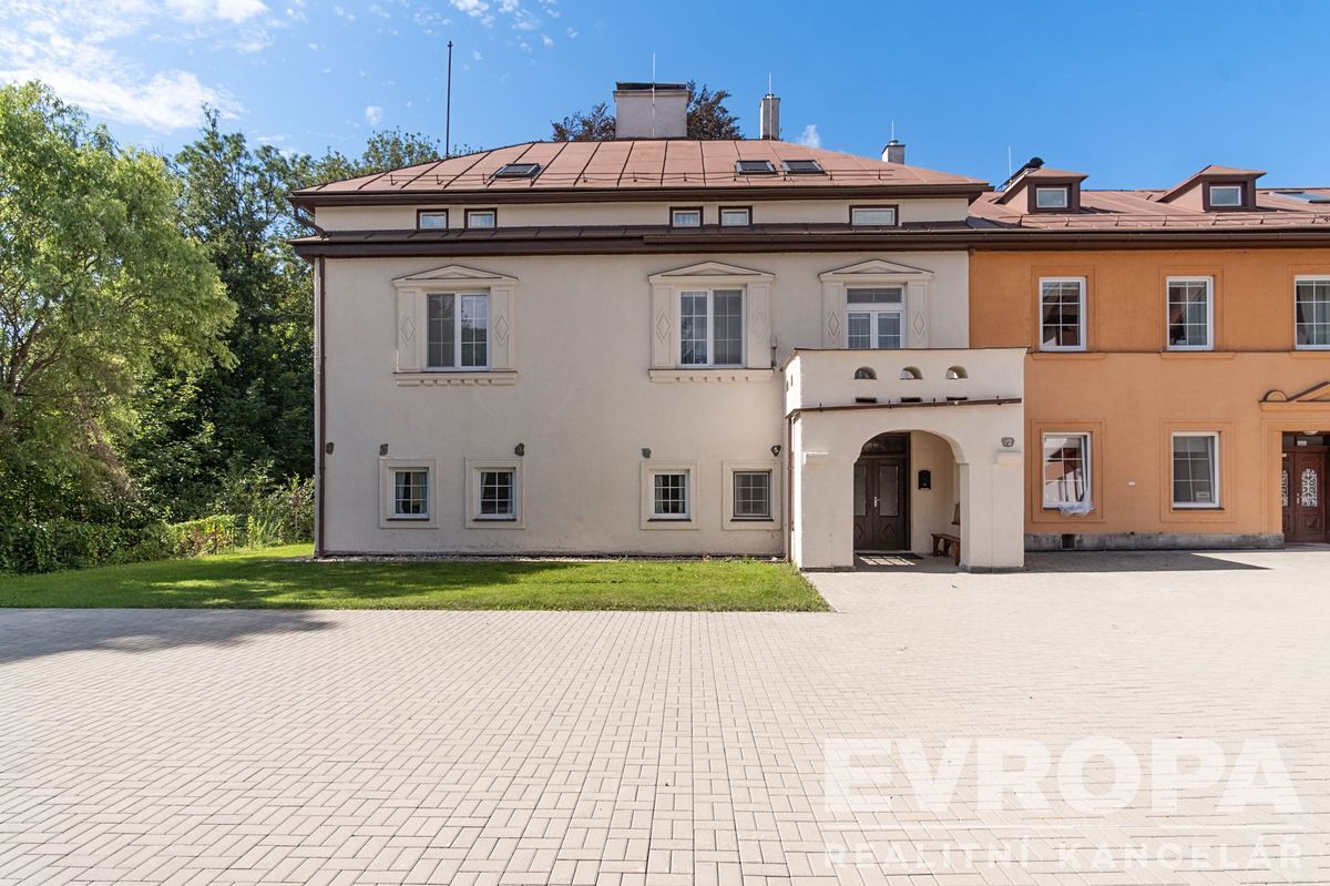 Prodej bytu 4+kk 99 m² – fotografie 2