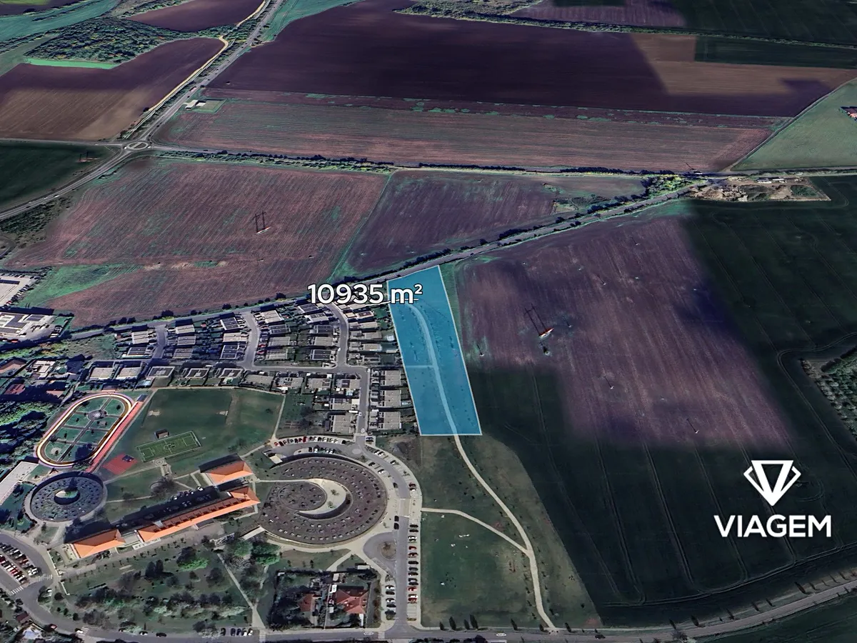 Prodej komerčního pozemku 10935 m²