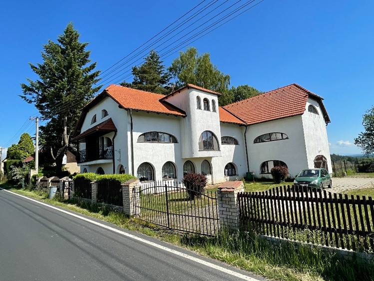 Комерційне приміщення в оренду, 600 м² (2 з 26)