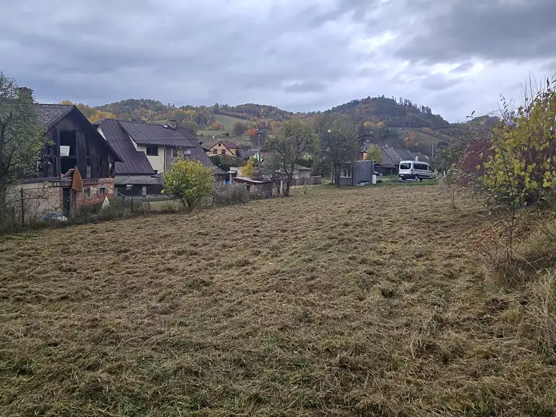 Prodej stavebního pozemku 671 m², Bratrušov – náhled fotky 2