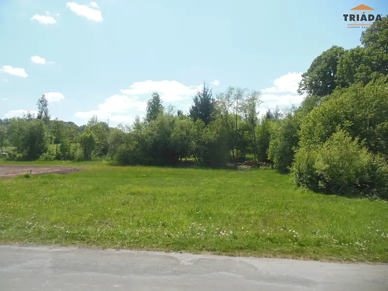 Prodej stavebního pozemku 1694 m², Stružinec – náhled fotky 1