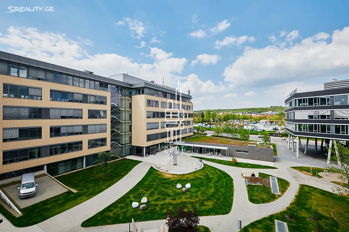 Pronájem kanceláře 500 m², Radlická