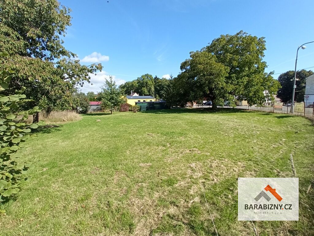 Prodej stavebního pozemku 1109 m² – fotografie 2