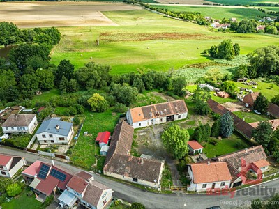 Prodej  rodinného domu 156 m², pozemek 6 939 m²