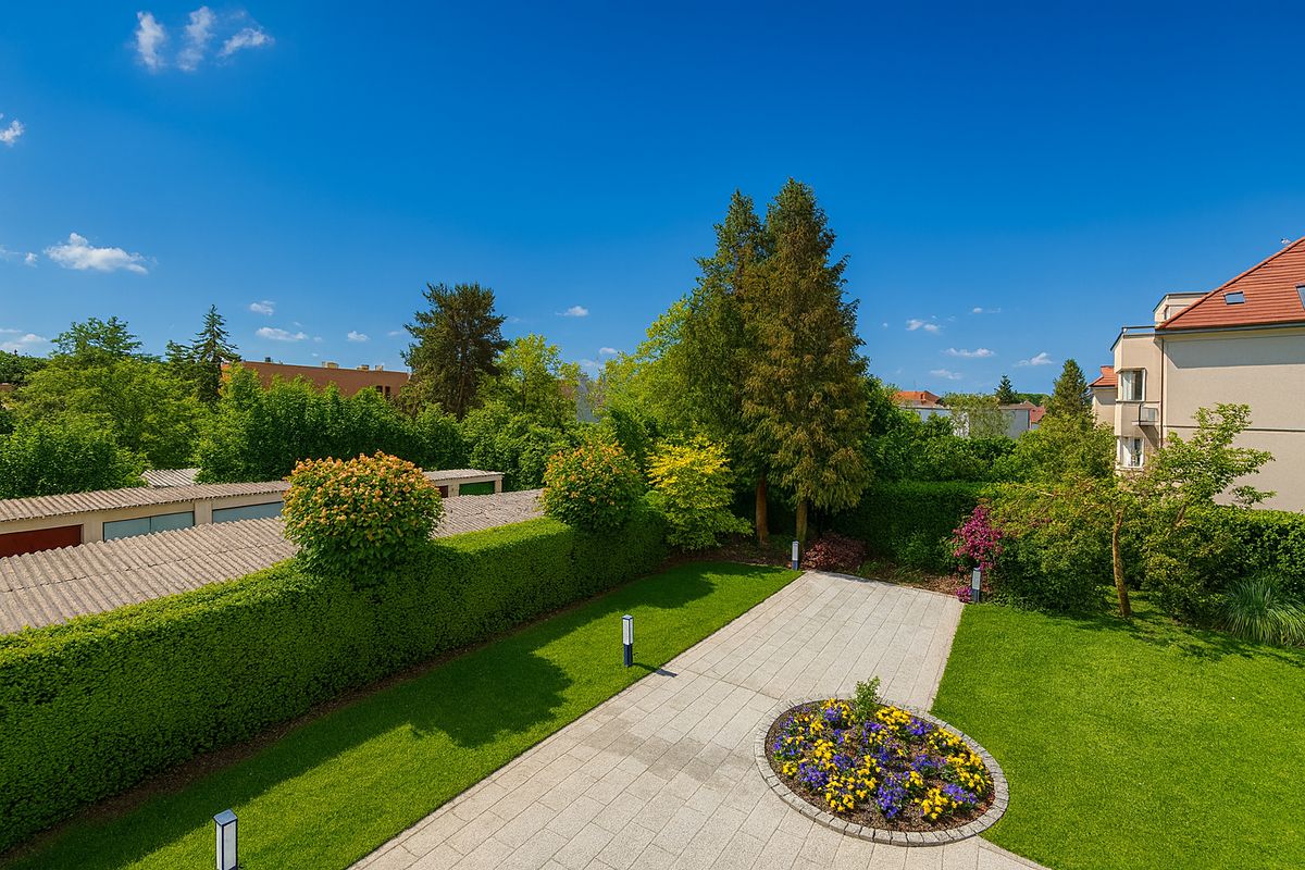 Prodej vily 748 m², pozemek 1007 m² – fotografie 4