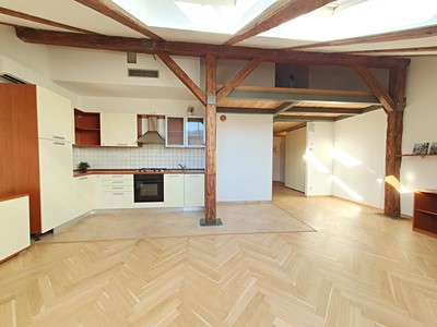 Pronájem bytu 2+kk 87 m²