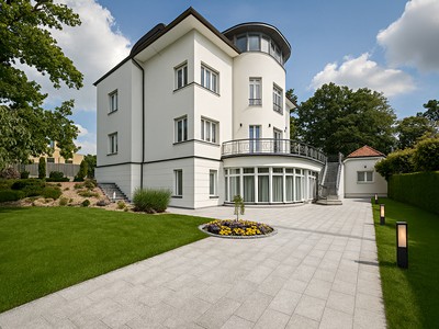 Prodej  vily 748 m², pozemek 1 007 m²