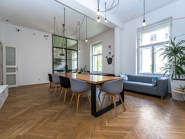 Комерційне приміщення в оренду, 261 м² (1 з 10)