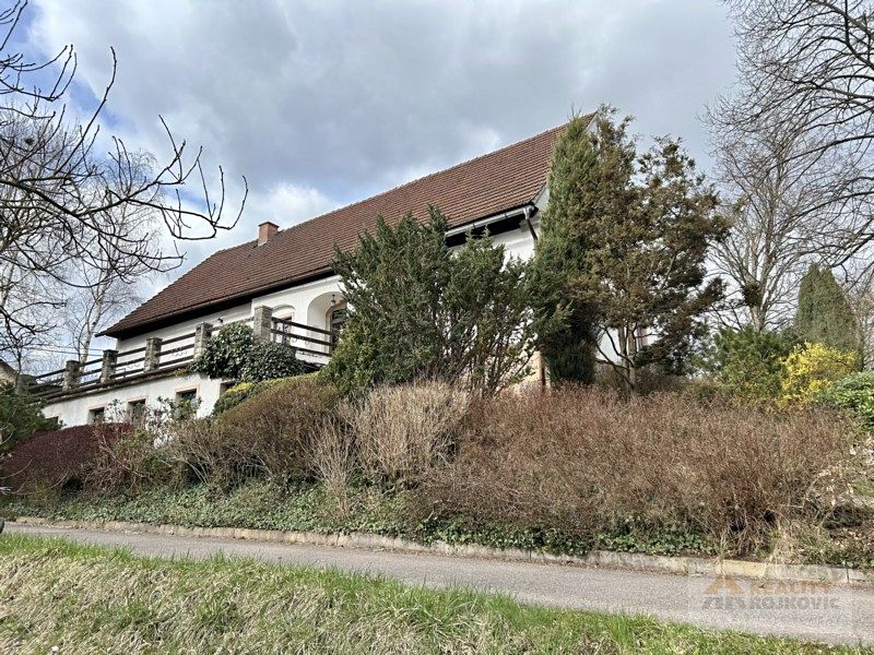 Prodej rodinného domu 150 m², pozemek 1400 m² – fotografie 2