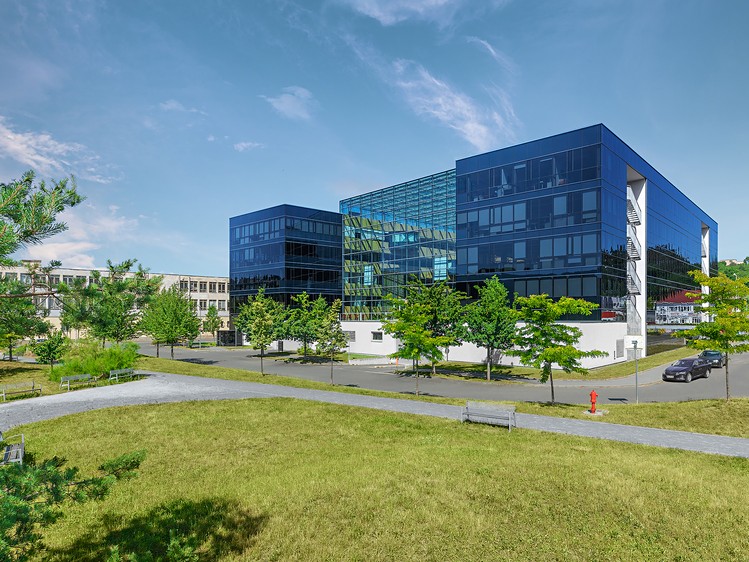 Pronájem komerčního prostoru, 744 m² (3 z 22)