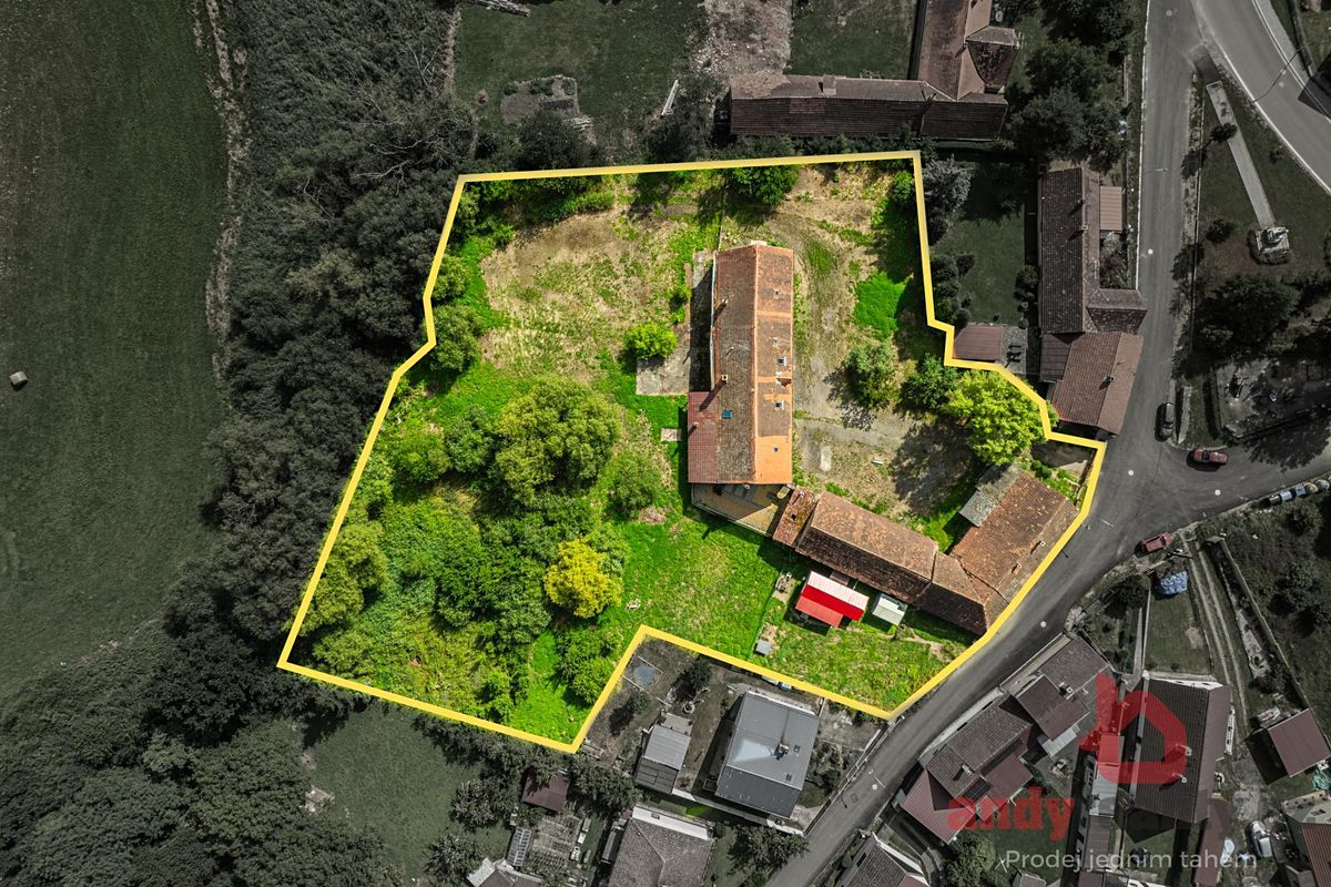 Prodej rodinného domu 220 m², pozemek 6939 m² – fotografie 3