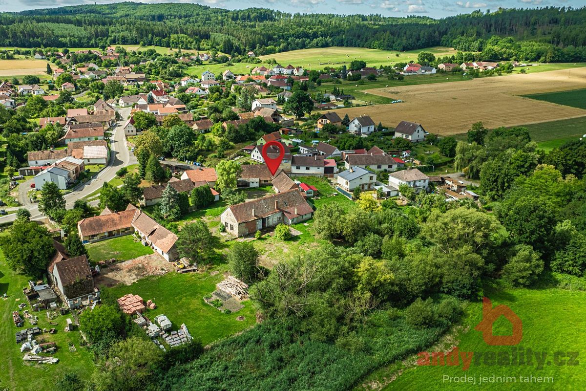 Prodej rodinného domu 220 m², pozemek 6939 m² – fotografie 2