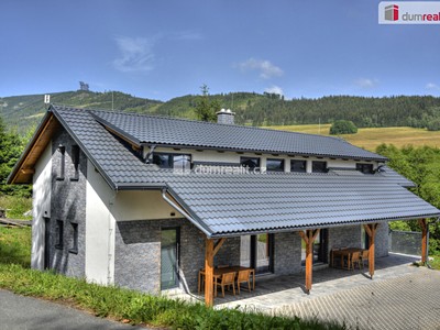 Prodej  rodinného domu 184 m², pozemek 672 m²