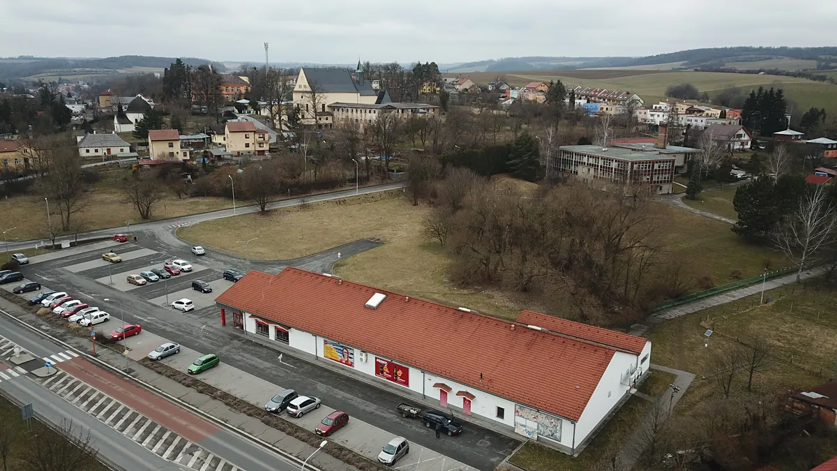 Prodej komerčního pozemku 11281 m²