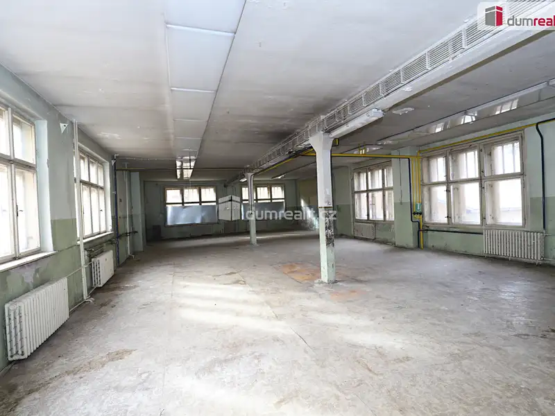 Prodej činžovního domu 1000 m², Kraslice – náhled fotky 2