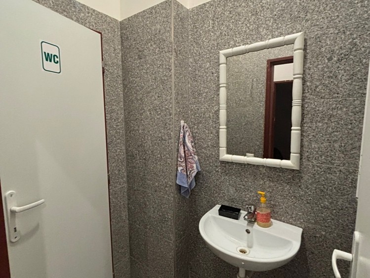 Комерційне приміщення на продаж, 143 м² (12 з 13)