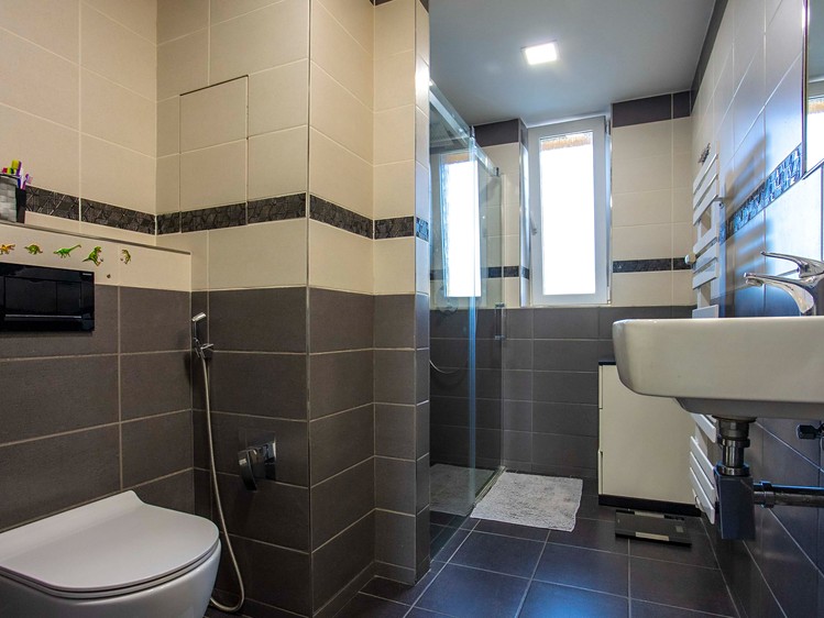 Квартира 3+1 на продаж, 138 м² (9 з 28)