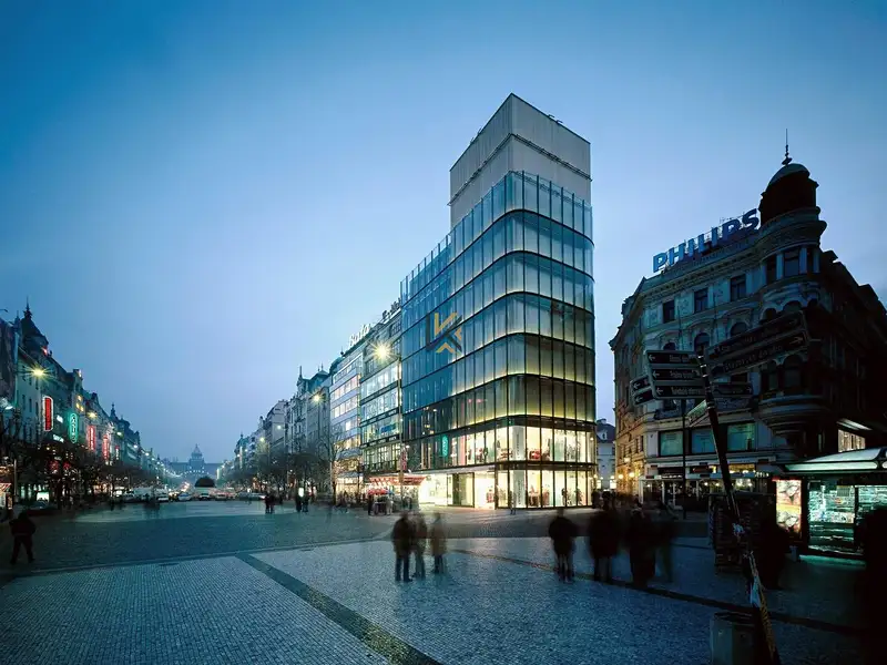 Pronájem kanceláře 133 m², Praha – náhled fotky 1