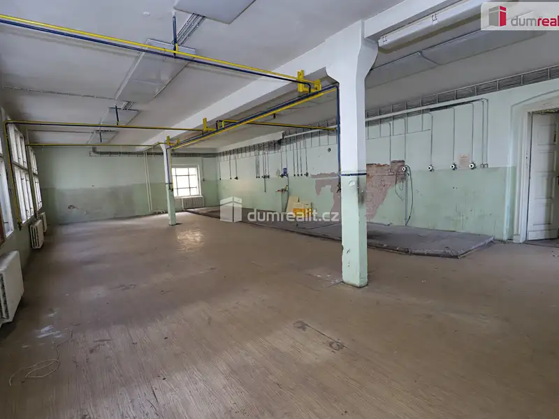 Prodej činžovního domu 1000 m², Kraslice – náhled fotky 3