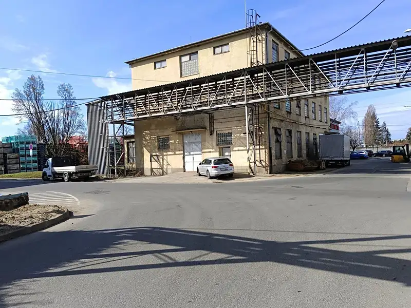 Prodej komerční nemovitosti 1150 m², Prostějov – náhled fotky 2
