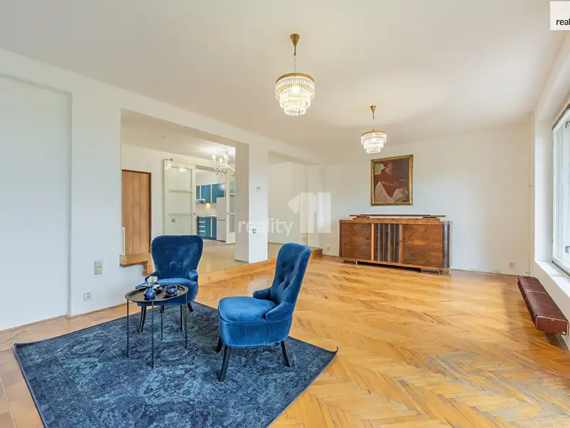 Prodej rodinného domu 226 m², pozemek 355 m², Praha – náhled fotky 2