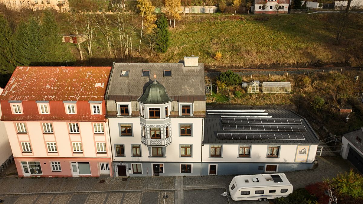 Prodej vícegeneračního domu 900 m², pozemek 1353 m² – fotografie 3
