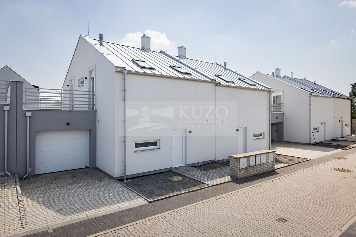 Prodej rodinného domu 166 m², pozemek 99 m² – fotografie 4