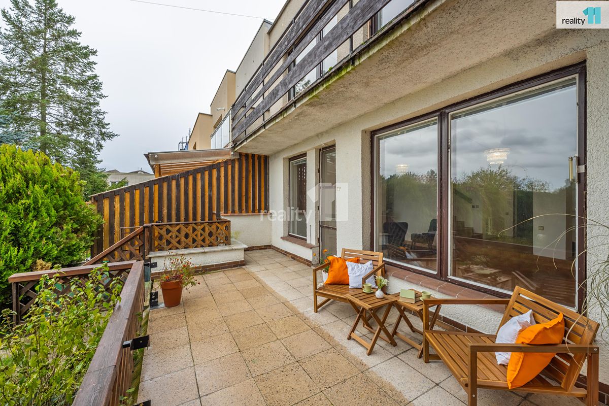 Prodej rodinného domu 226 m², pozemek 355 m² – fotografie 4