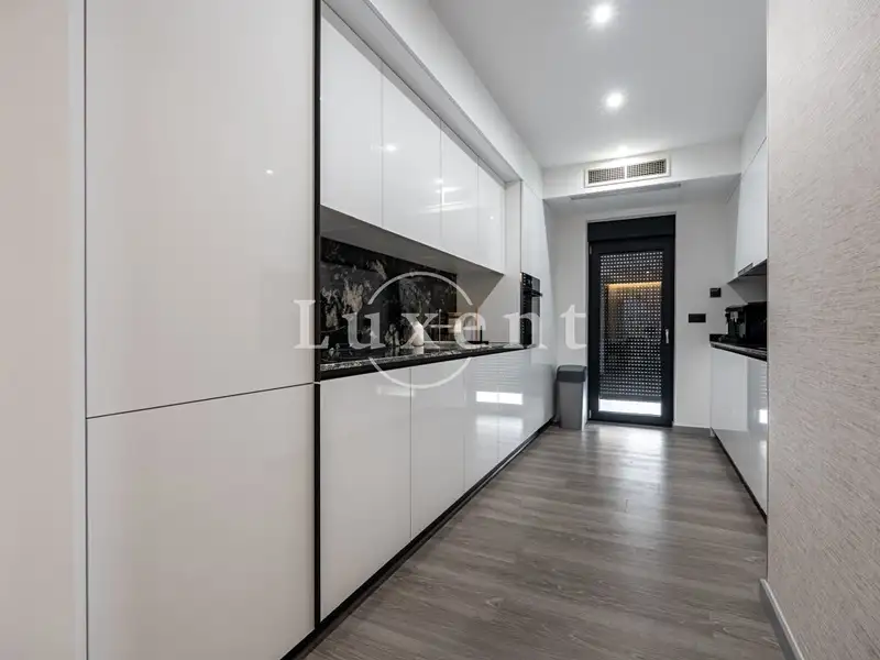 Prodej rodinného domu 280 m², pozemek 370 m², Makarska – náhled fotky 2