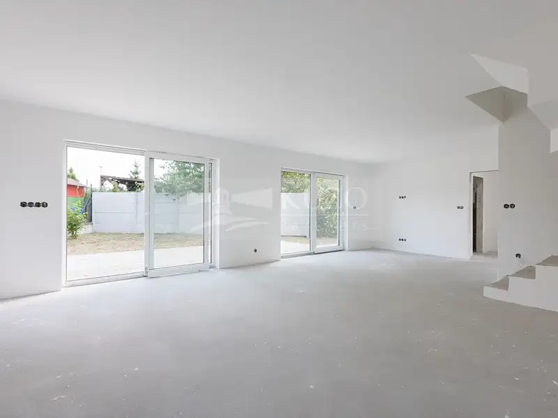 Prodej rodinného domu 165 m², pozemek 655 m², Mladá Boleslav – náhled fotky 2