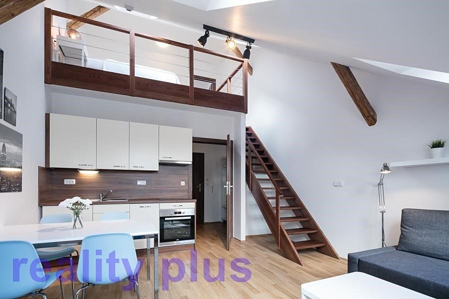 Pronájem bytu 3+kk 77 m² – fotografie 2