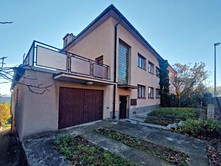 Prodej  vícegeneračního domu 460 m², pozemek 578