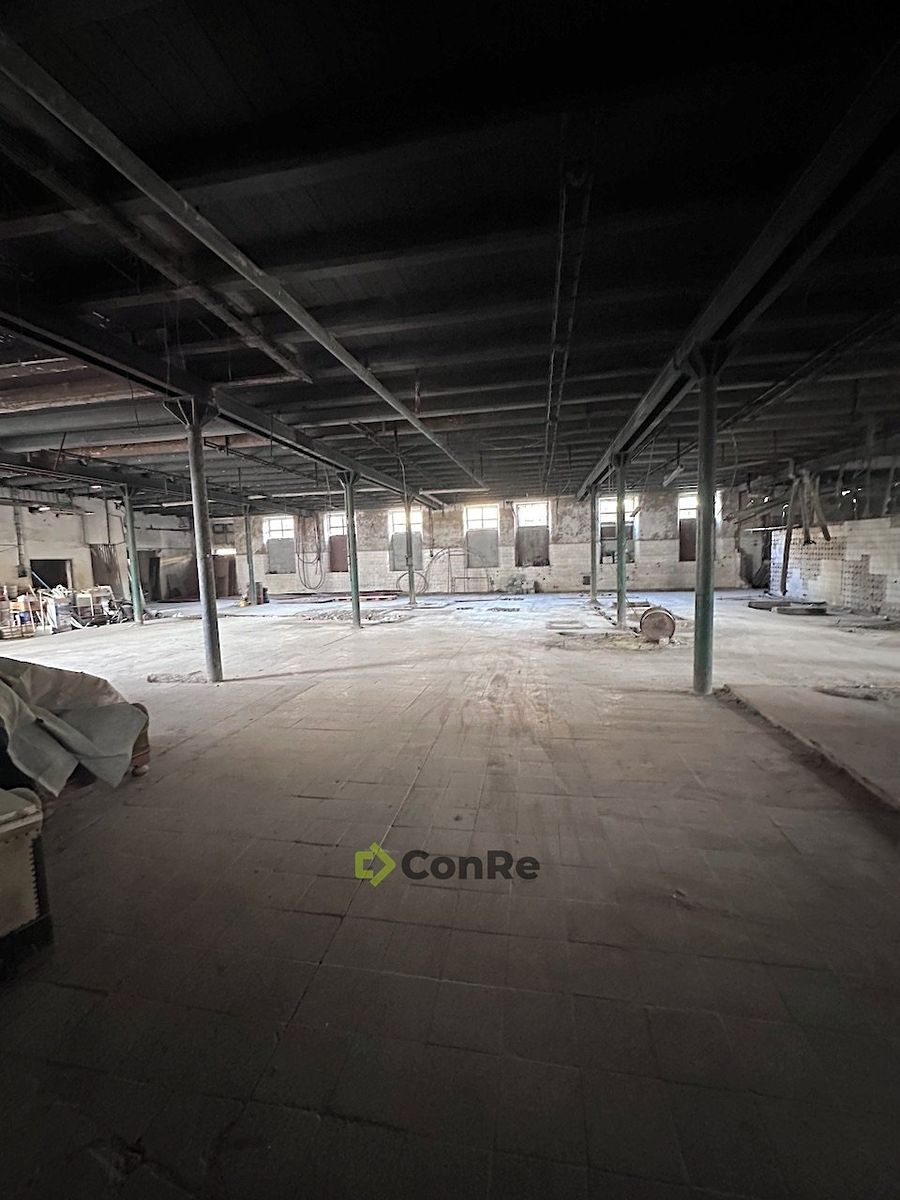 Pronájem skladového prostoru 700 m² – fotografie 3