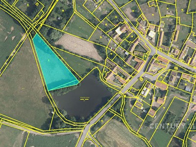 Prodej podílu 1/2  pole 7 215 m²