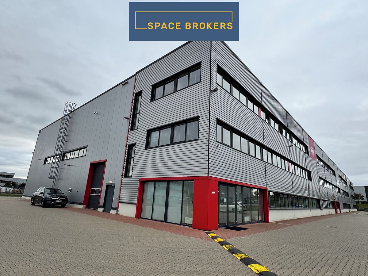 Pronájem obchodního prostoru 1400 m²