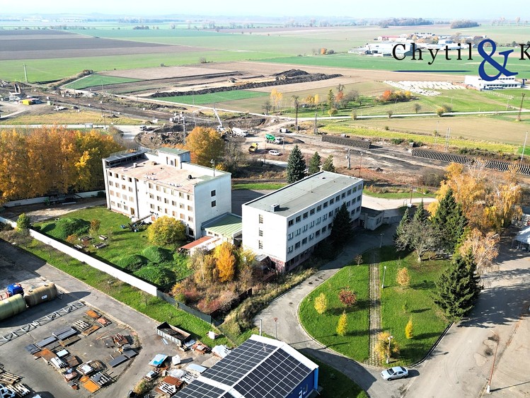 Prodej komerčního prostoru, 1 600 m² (23 z 23)